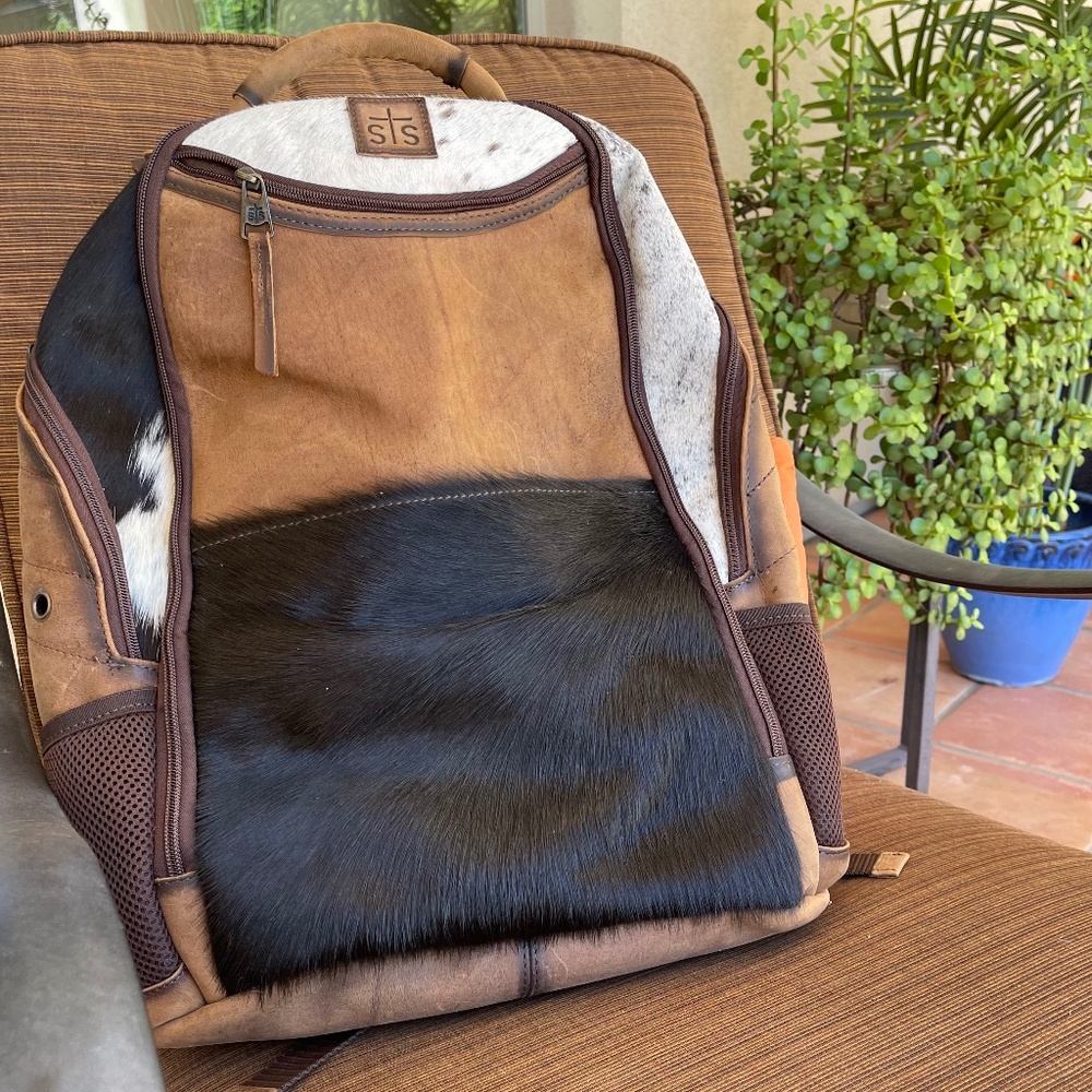 NWOT - STS COWHIDE & LEATHER BACKPACK